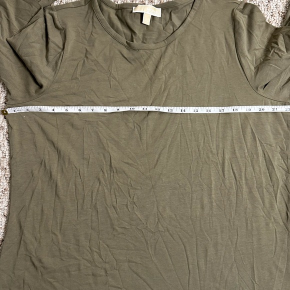 Michael Kors olive Green Relaxed 3/4 Sleeve Blouse size 1X - Picture 8 of 8